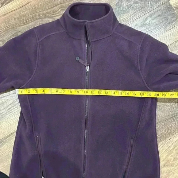 L.L. Bean Women's Full Zip Fleece Jacket Purple/Plum size Medium-Reg Polartec - Picture 6 of 14